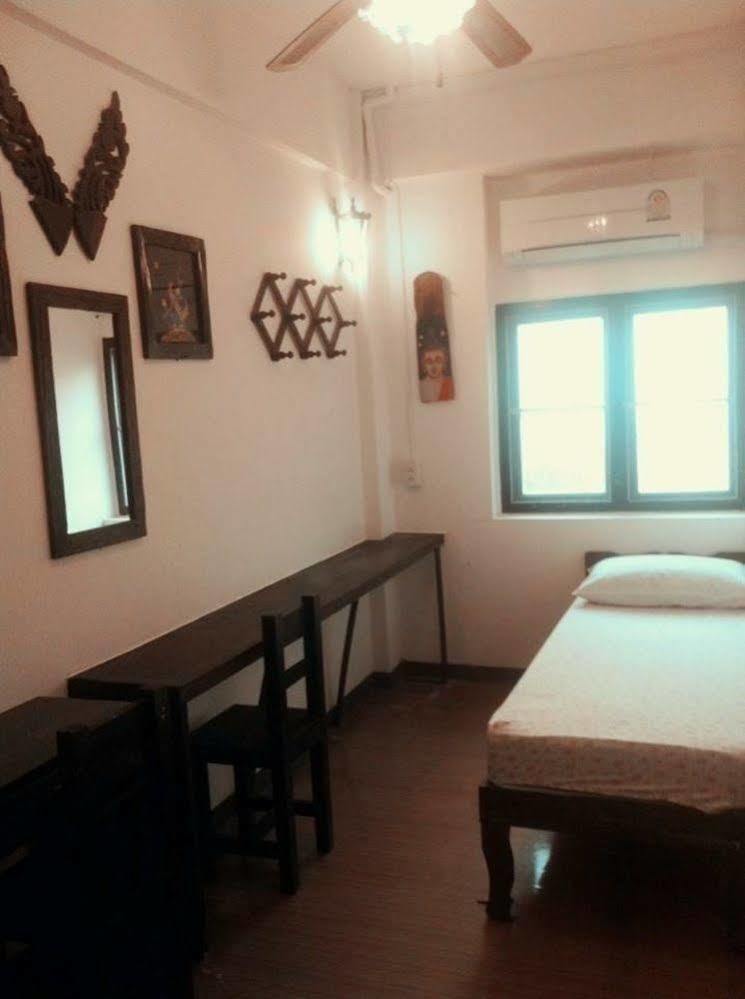 פאק קרט Donmueang Airport Walkable Hostel מראה חיצוני תמונה